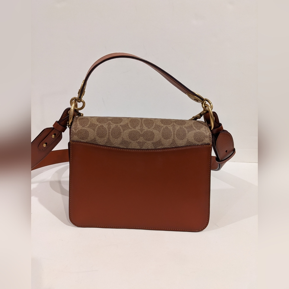 Coach Beat Shoulder Bag - Picture 4 of 9